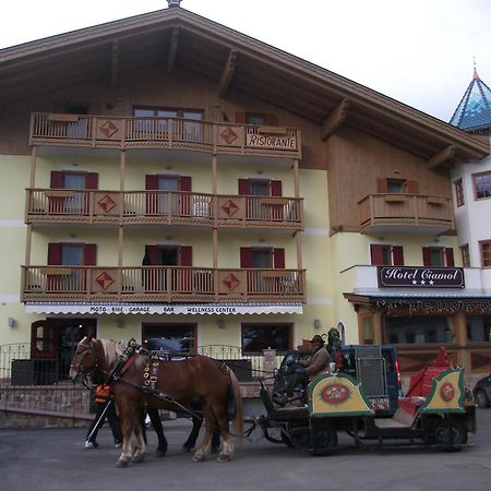 Hotel Ciamol 캄피텔로디파사 외부 사진